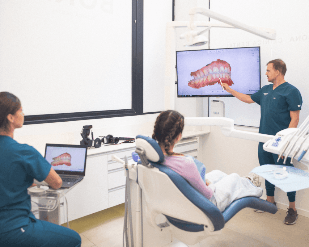 Implantes Dentales Guiados Por Ordenador